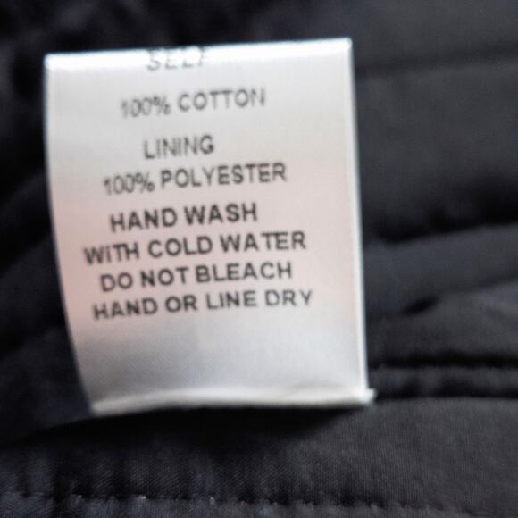 Red Heart Patterned Jacket - Picture 9 of 9